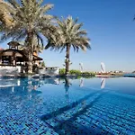 Dubai The Palm 4Br Beach & Pool Access