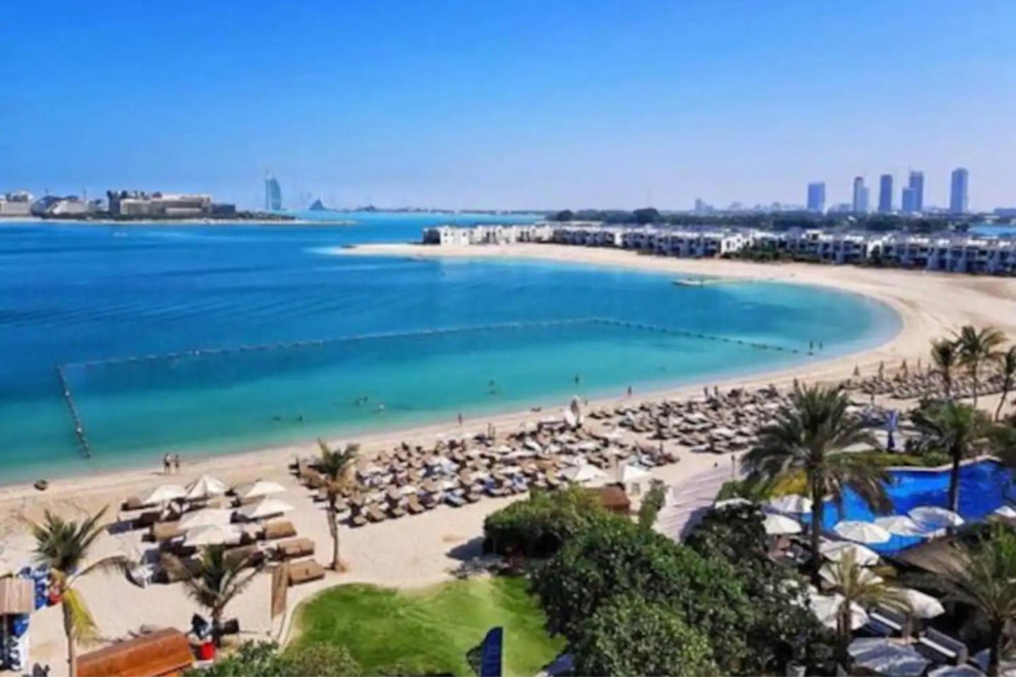 Apartment The Palm 4br & Pool Access *