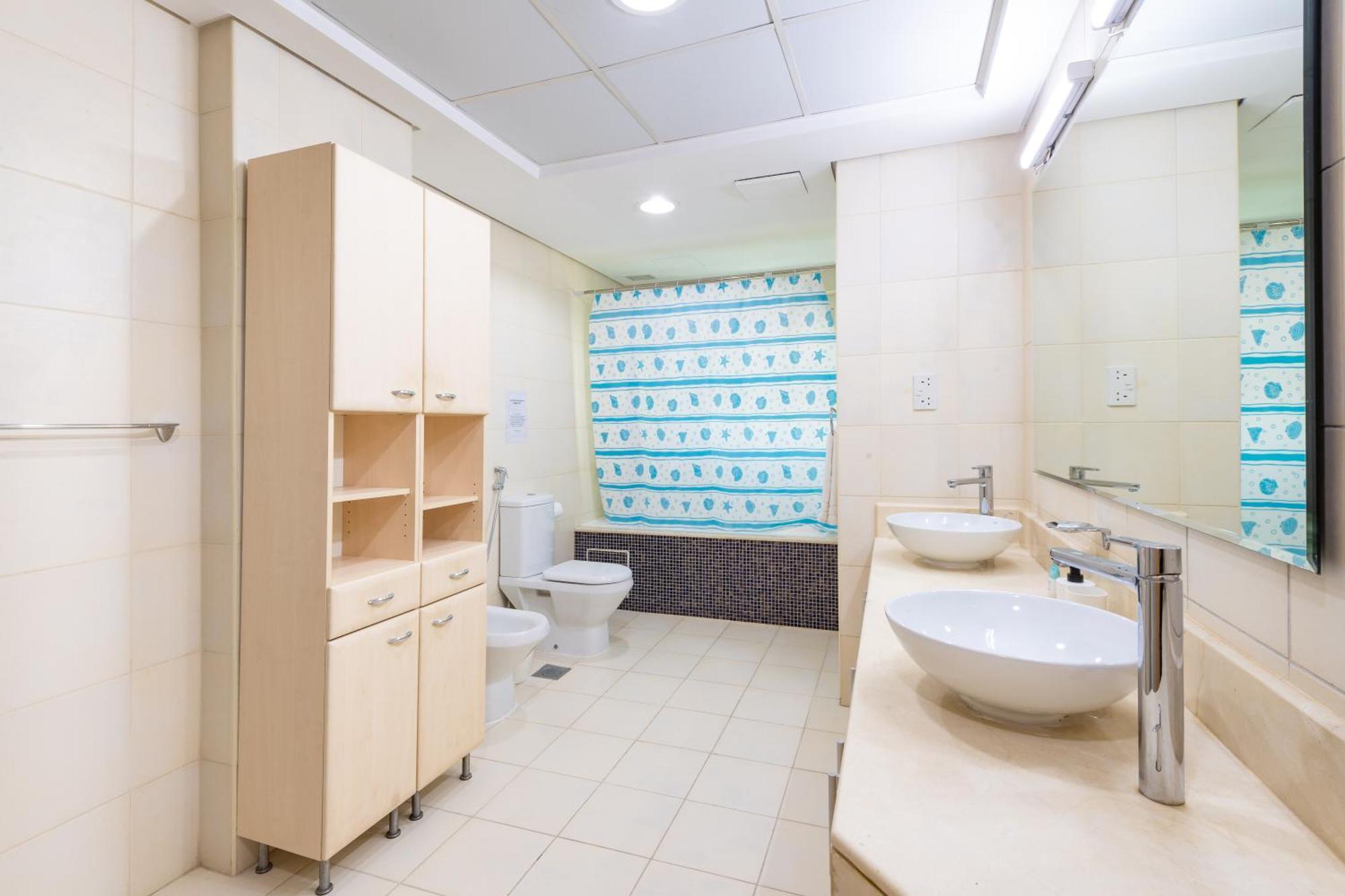 Apartment The Palm 4br & Pool Access Dubai