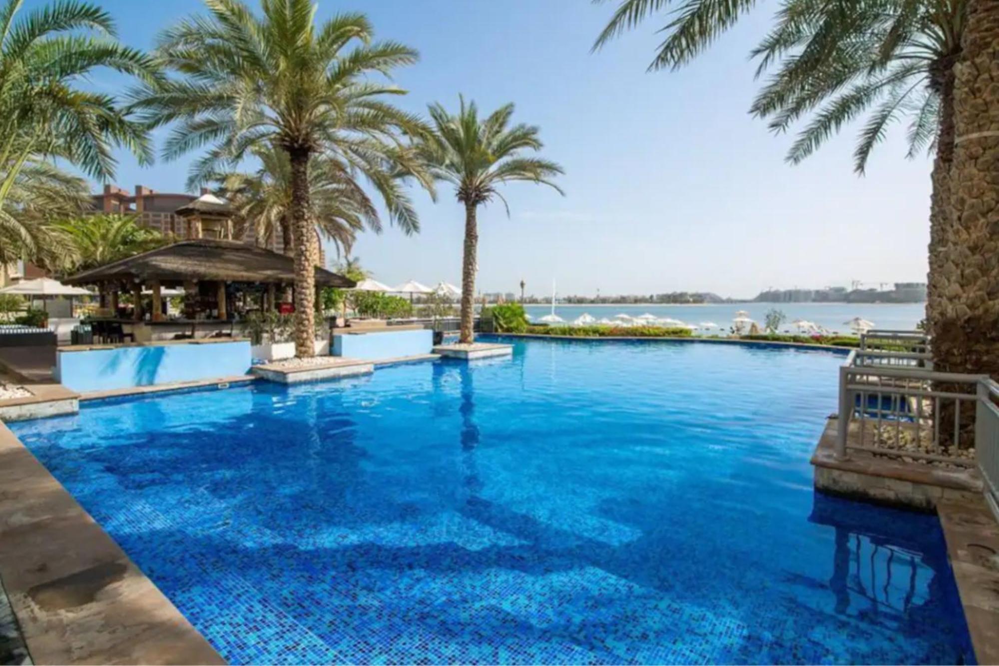 The Palm 4br & Pool Access *