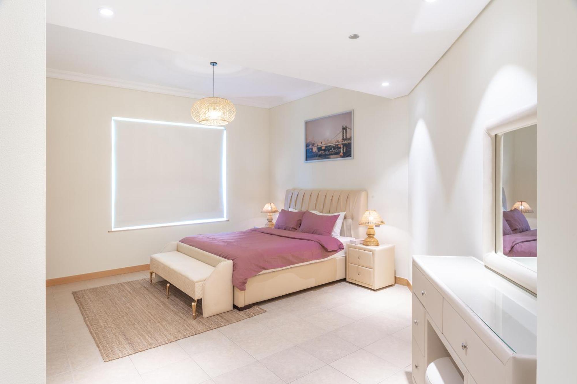The Palm 4br & Pool Access Dubai