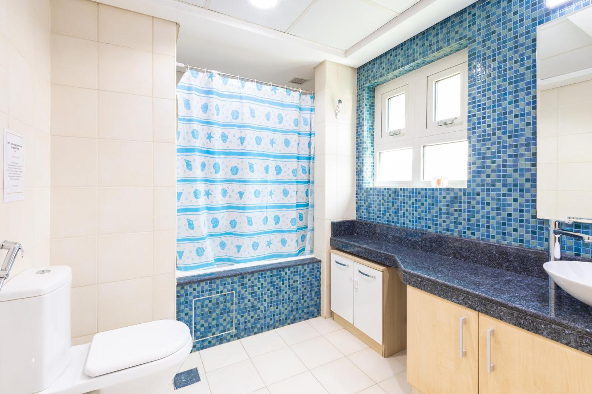 The Palm 4br & Pool Access Apartment