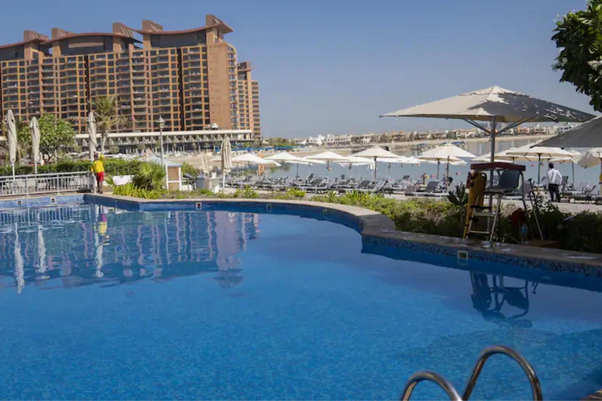 The Palm 4br & Pool Access Apartment